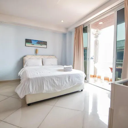 Akvavit Living Hotel Jomtien Beach Exterior photo
