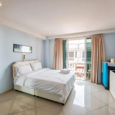 Akvavit Living Hotel Jomtien Beach Exterior photo